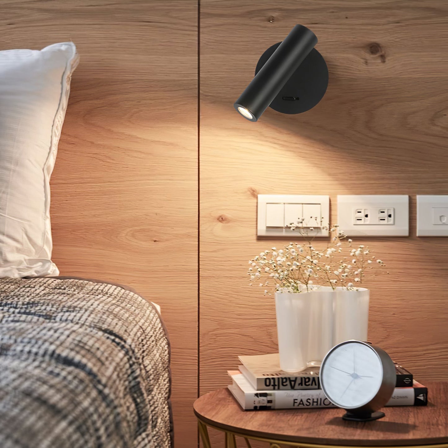 LED Reading Wall Lamp with Adjustable Brightness and Modern Design