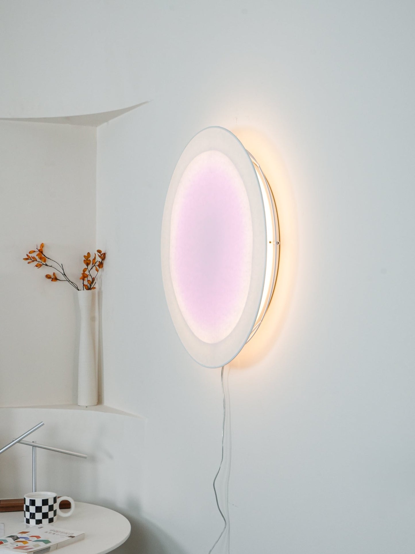 Relax Plug-in Wall Light with Dimmable Function & Energy-Efficient LED