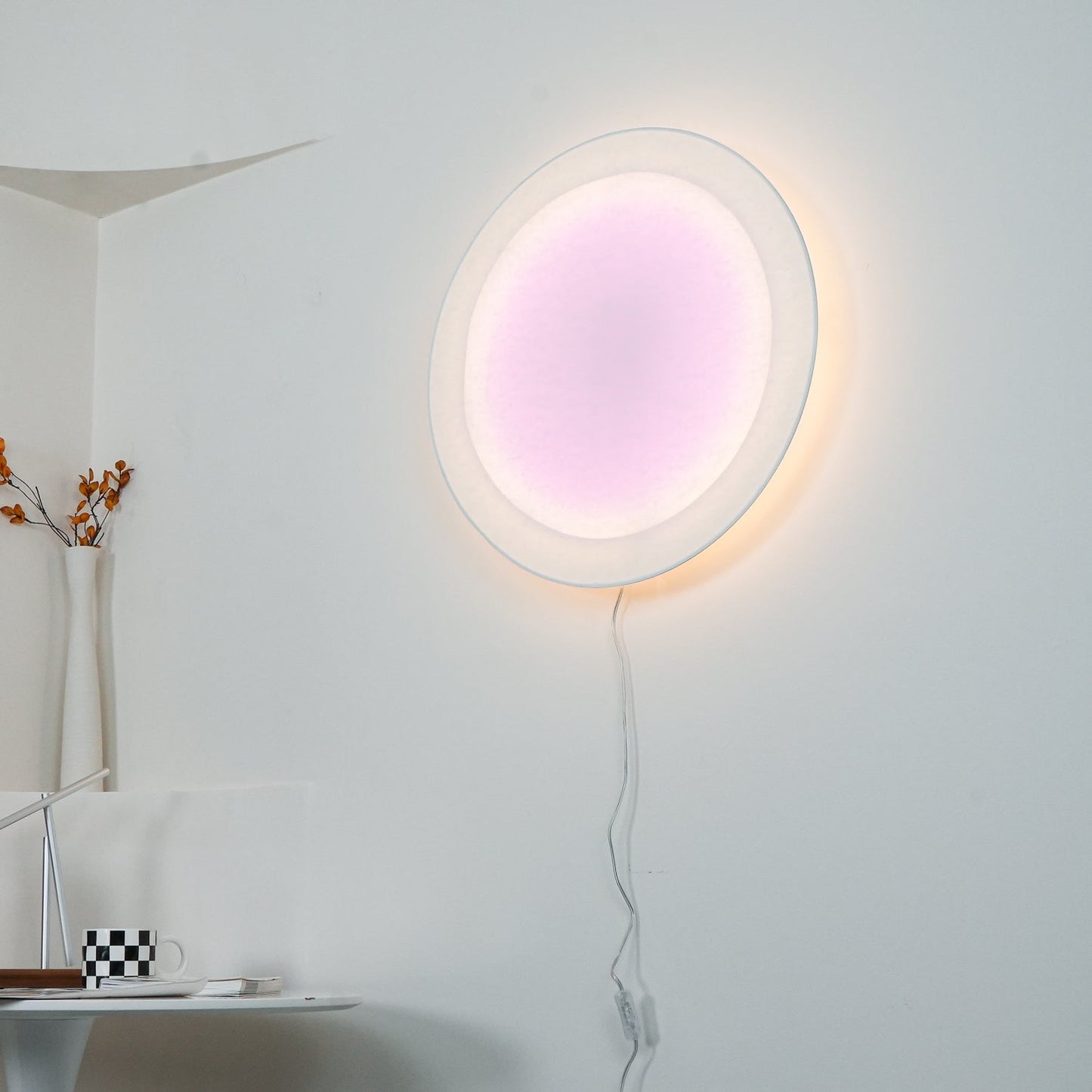 Relax Plug-in Wall Light with Dimmable Function & Energy-Efficient LED