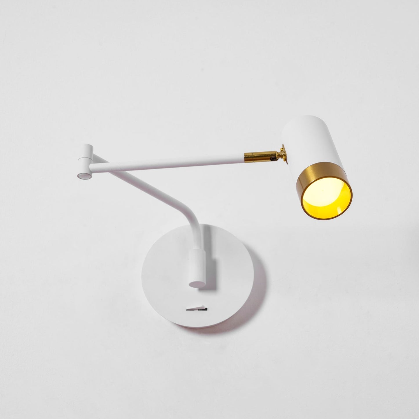 Ridge Arm Wall Lamp - Adjustable Angle & Energy-Efficient LED Lighting