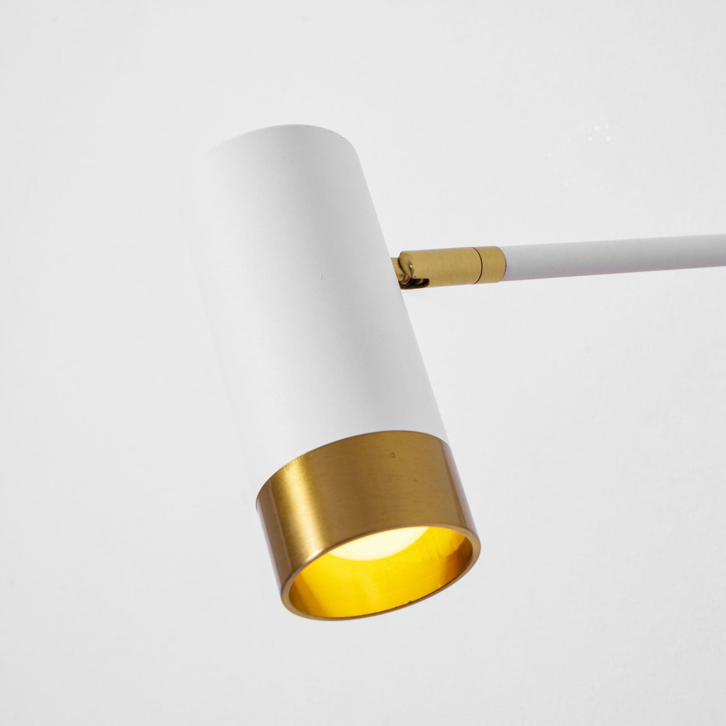 Ridge Arm Wall Lamp - Adjustable Angle & Energy-Efficient LED Lighting