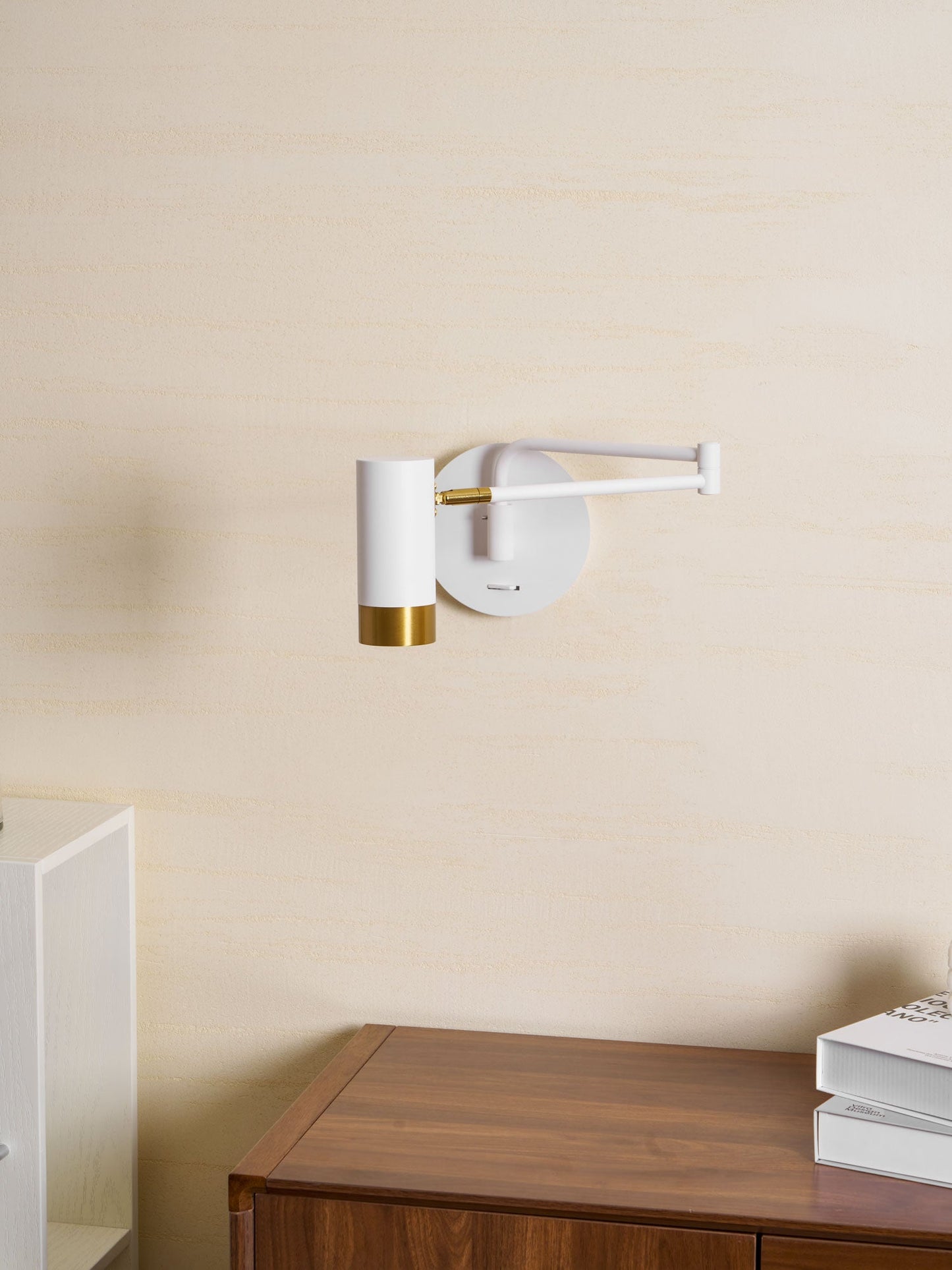 Ridge Arm Wall Lamp - Adjustable Angle & Energy-Efficient LED Lighting