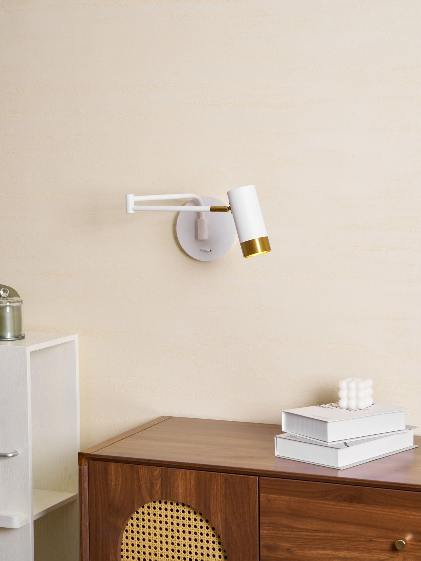 Ridge Arm Wall Lamp - Adjustable Angle & Energy-Efficient LED Lighting