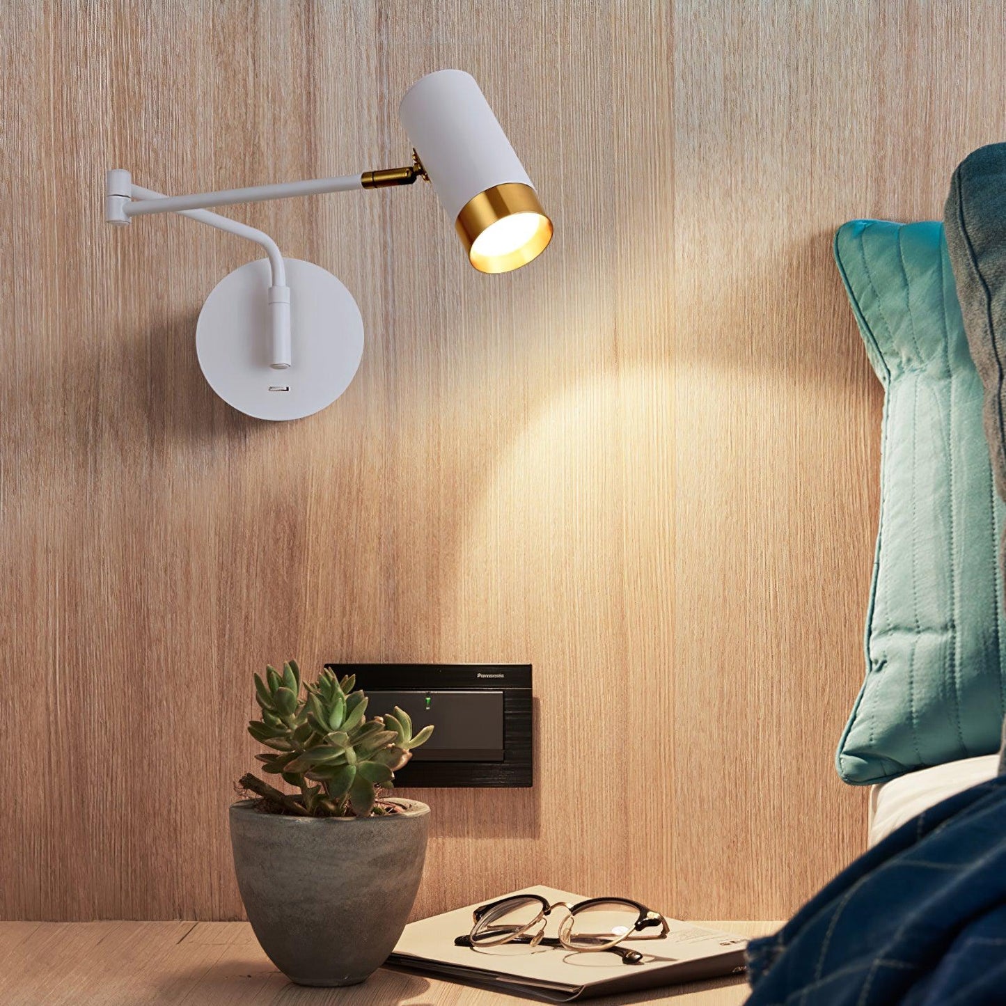 Ridge Arm Wall Lamp - Adjustable Angle & Energy-Efficient LED Lighting
