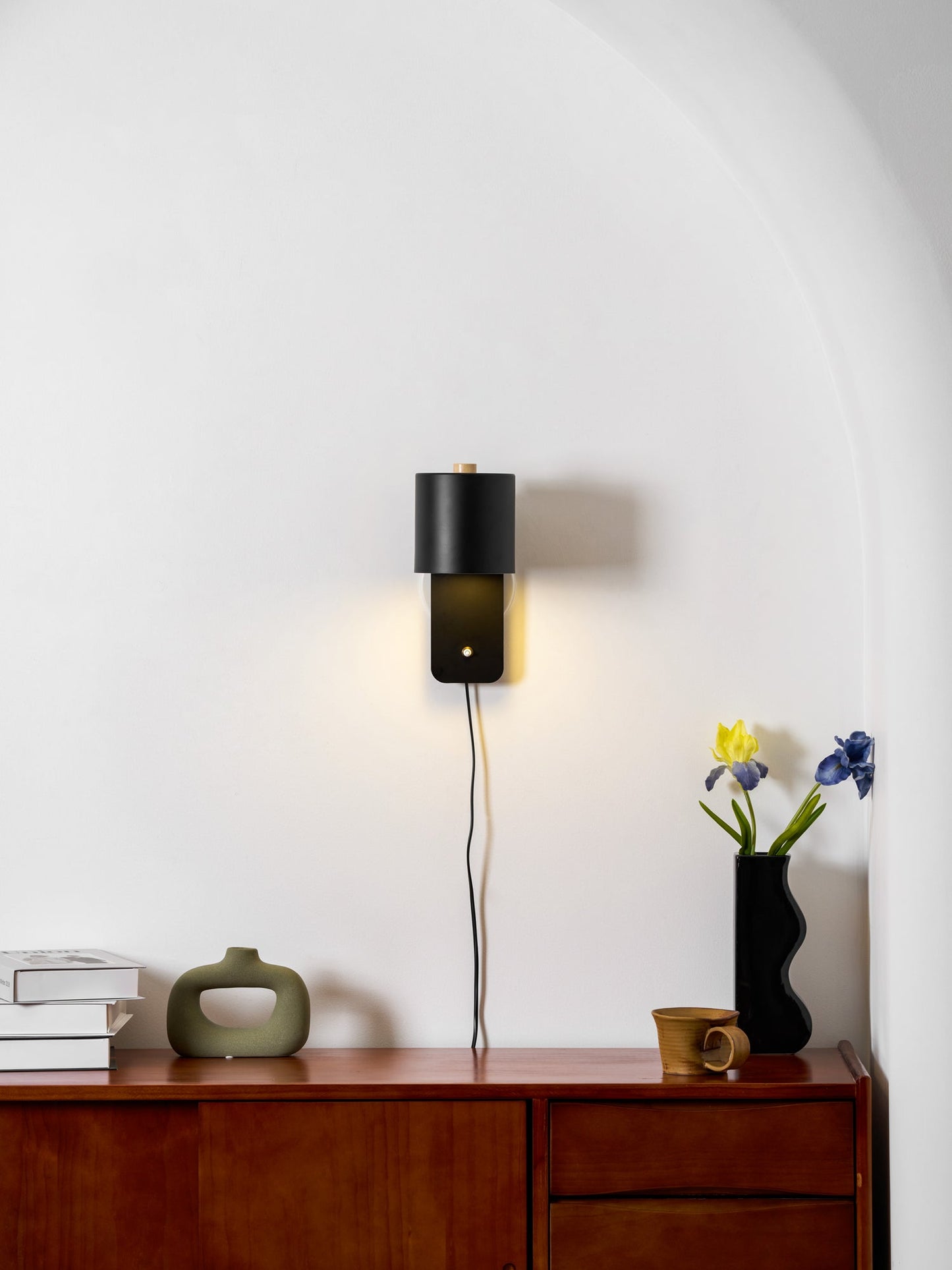 Rotatable Cylinder Plug-in Wall Lamp with Adjustable Brightness & Mode