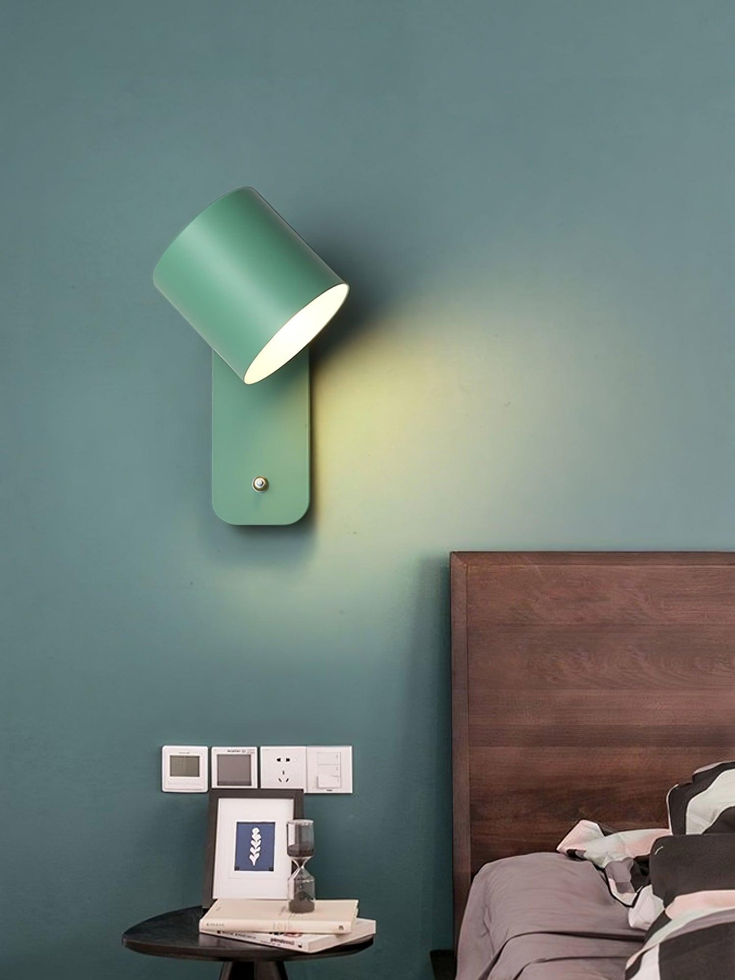 Rotatable Cylinder Wall Lamp with Adjustable Brightness and Modern Des