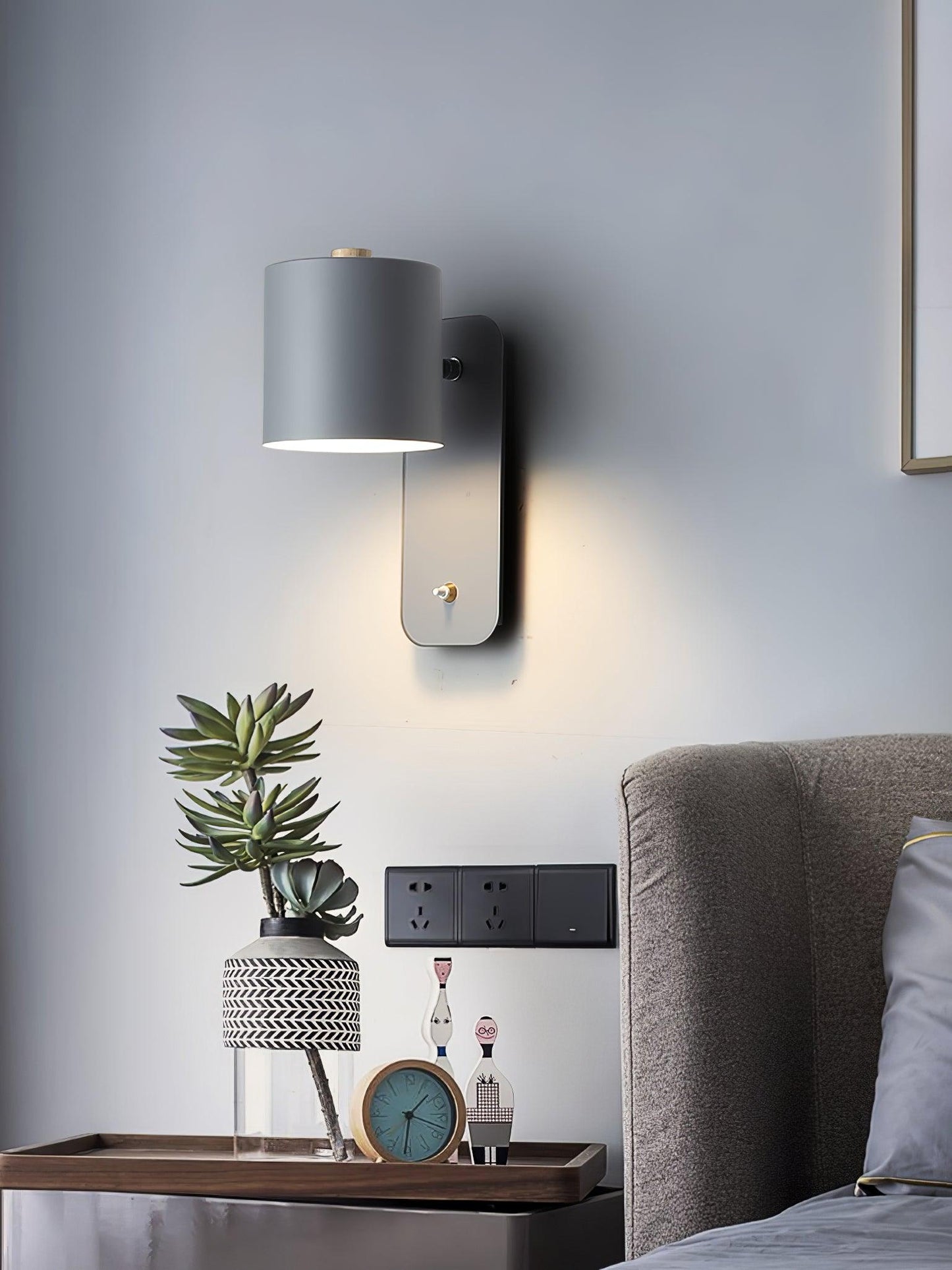 Rotatable Cylinder Wall Lamp with Adjustable Brightness and Modern Des