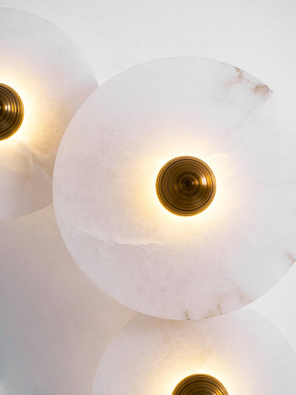 Nayra Alabaster Wall Lamp - Elegant Design with Adjustable Light Direc
