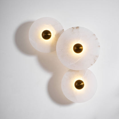 Nayra Alabaster Wall Lamp - Elegant Design with Adjustable Light Direc