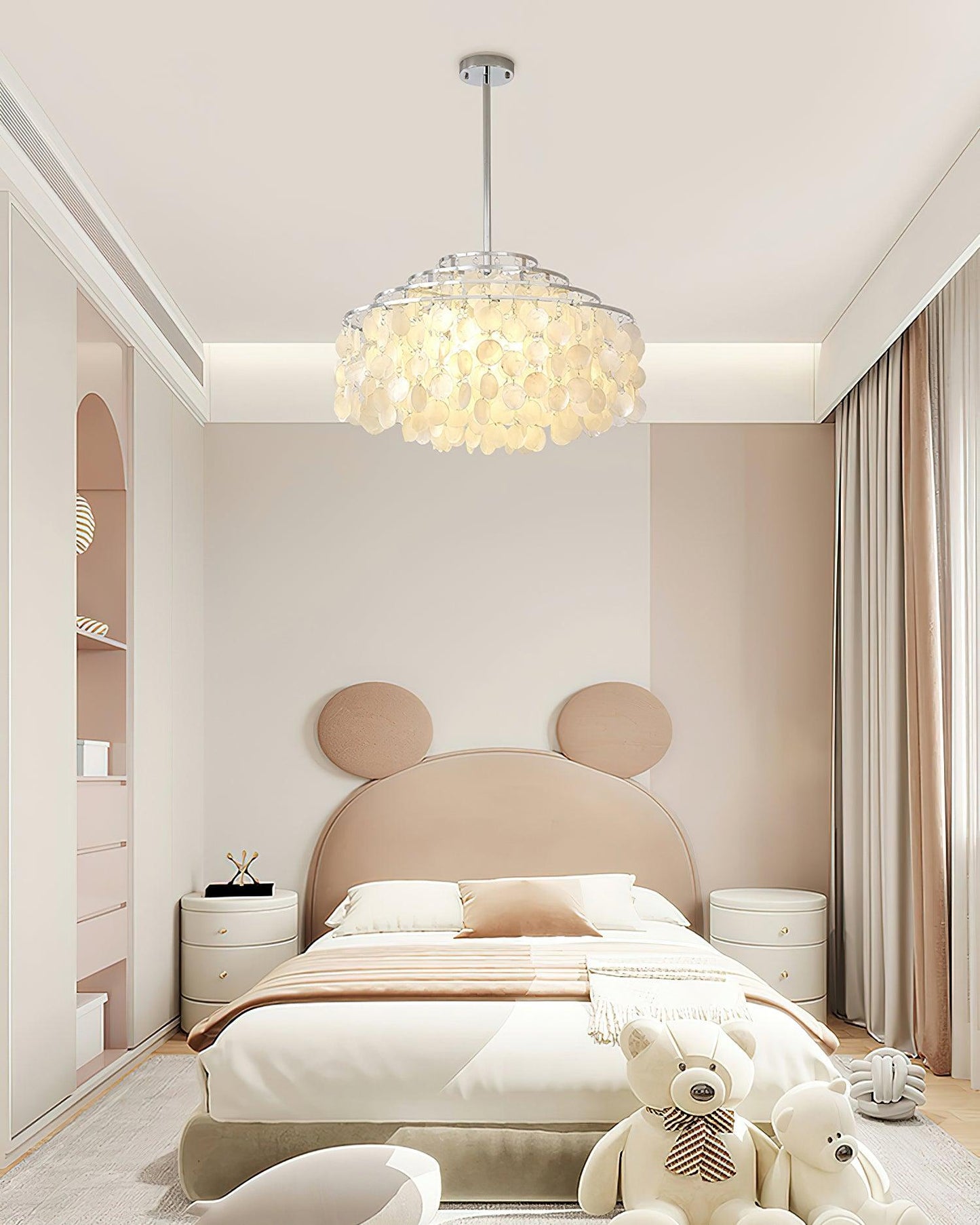 Elegant Round Shell Chandelier with Adjustable Height and Soft Illumin