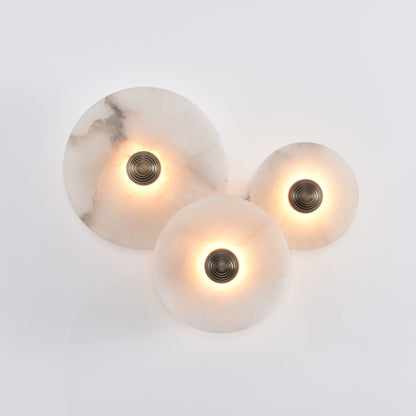 Nayra Alabaster Wall Lamp - Elegant Design with Adjustable Light Direc