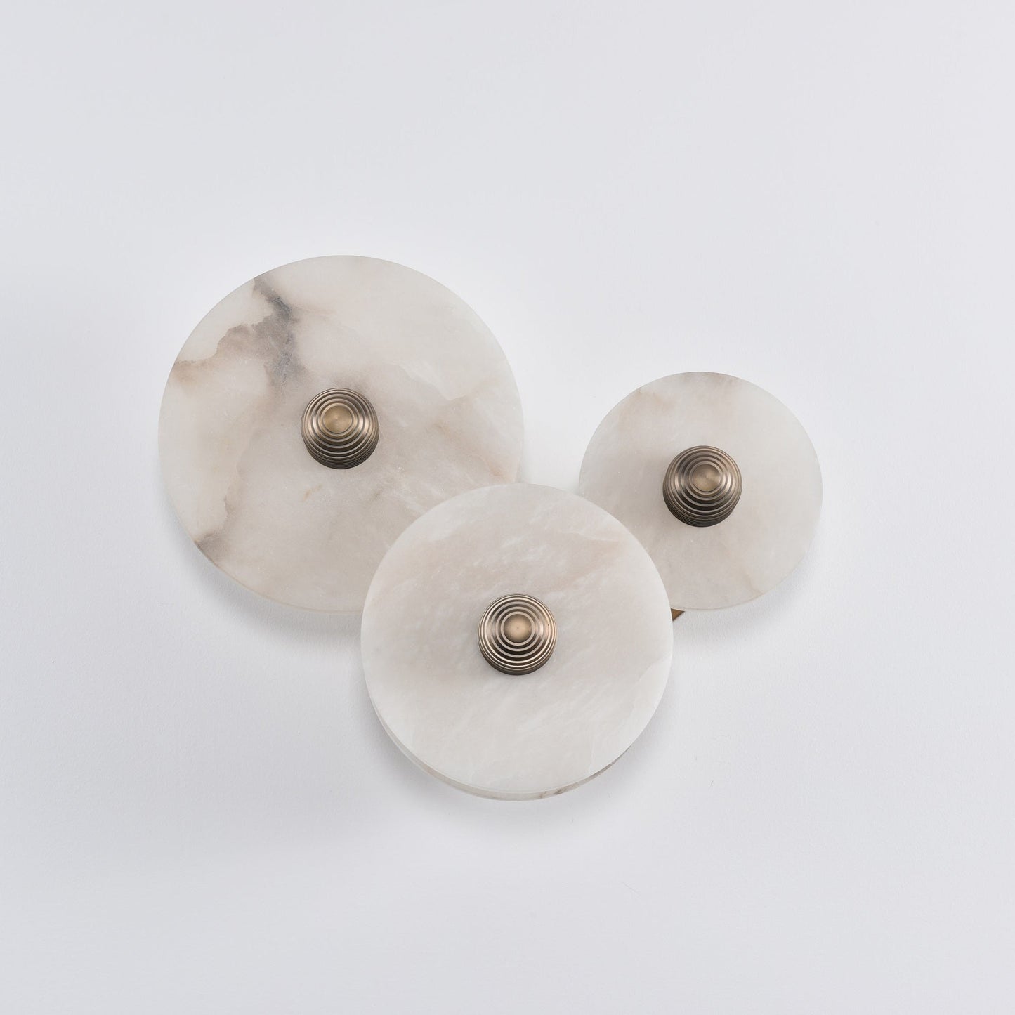 Nayra Alabaster Wall Lamp - Elegant Design with Adjustable Light Direc
