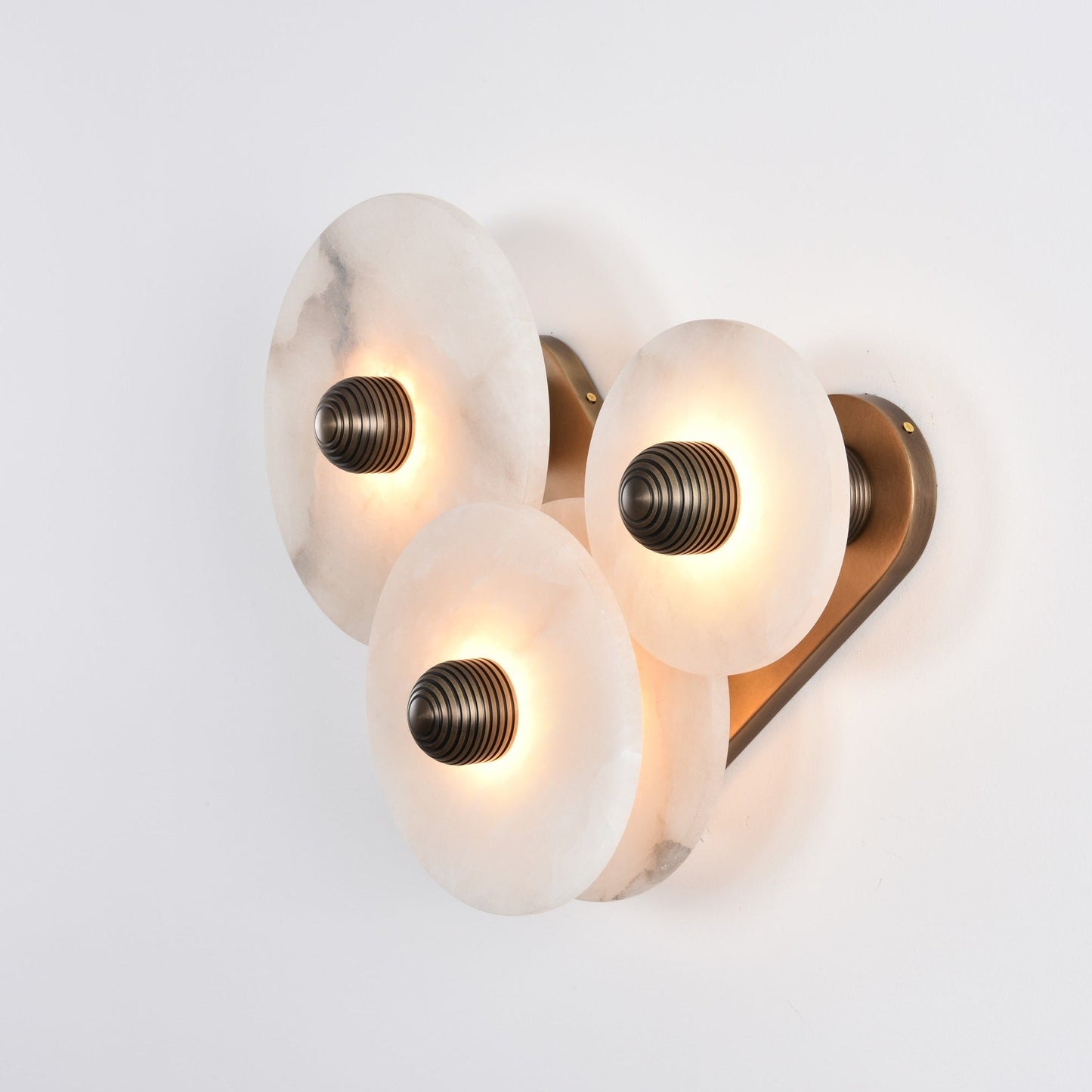 Nayra Alabaster Wall Lamp - Elegant Design with Adjustable Light Direc
