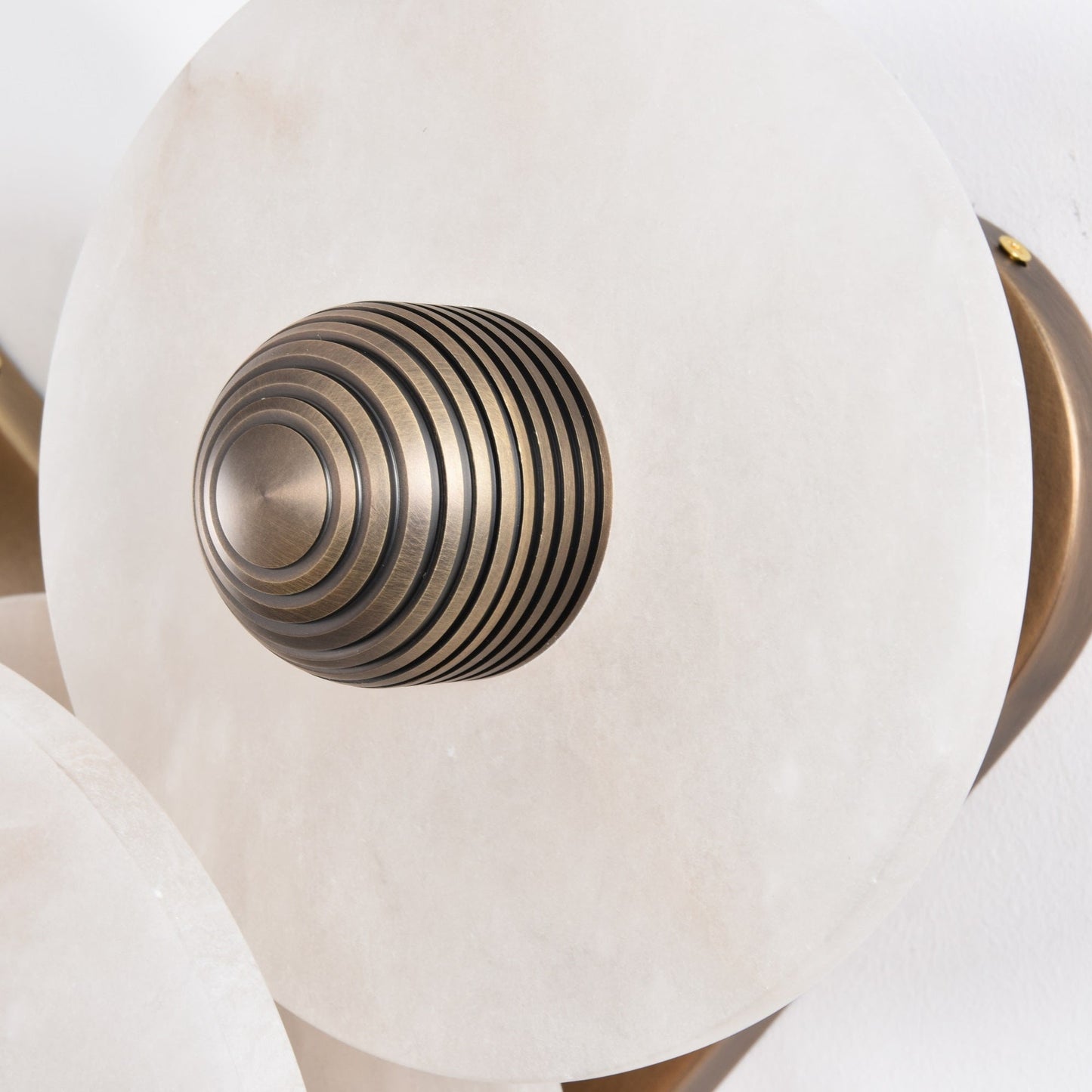 Nayra Alabaster Wall Lamp - Elegant Design with Adjustable Light Direc