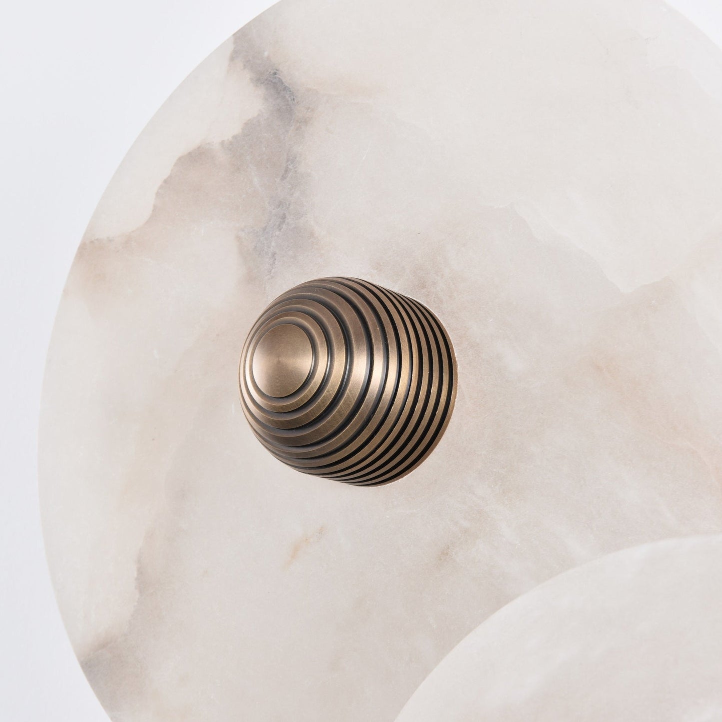 Nayra Alabaster Wall Lamp - Elegant Design with Adjustable Light Direc