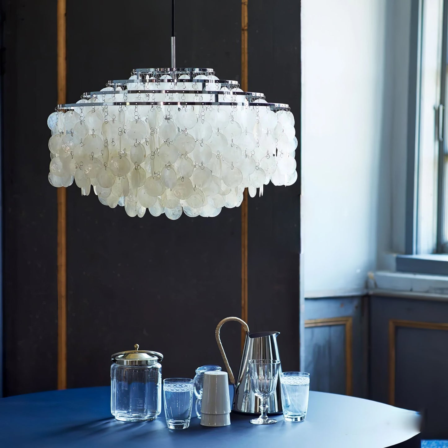 Elegant Round Shell Chandelier with Adjustable Height & Soft Lighting