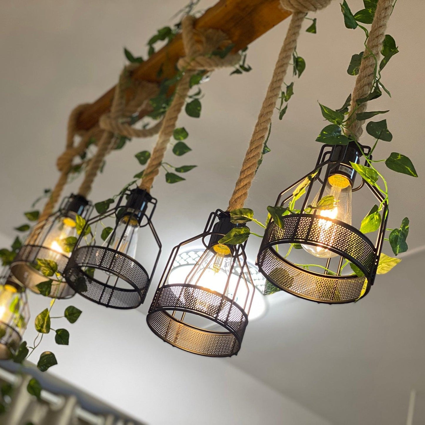 Rustic Wooden Chandelier with Adjustable Height and Energy-Efficient L