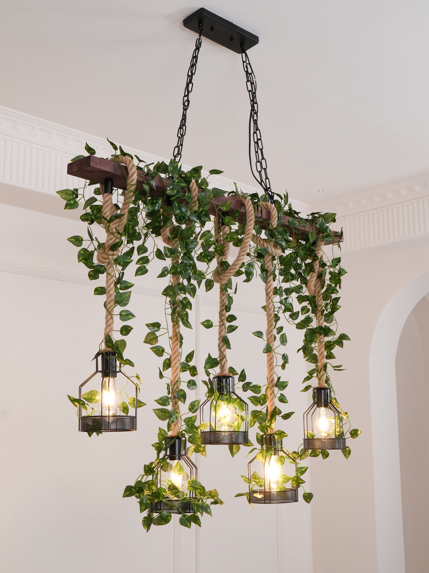 Rustic Wooden Chandelier with Adjustable Height and Energy-Efficient L