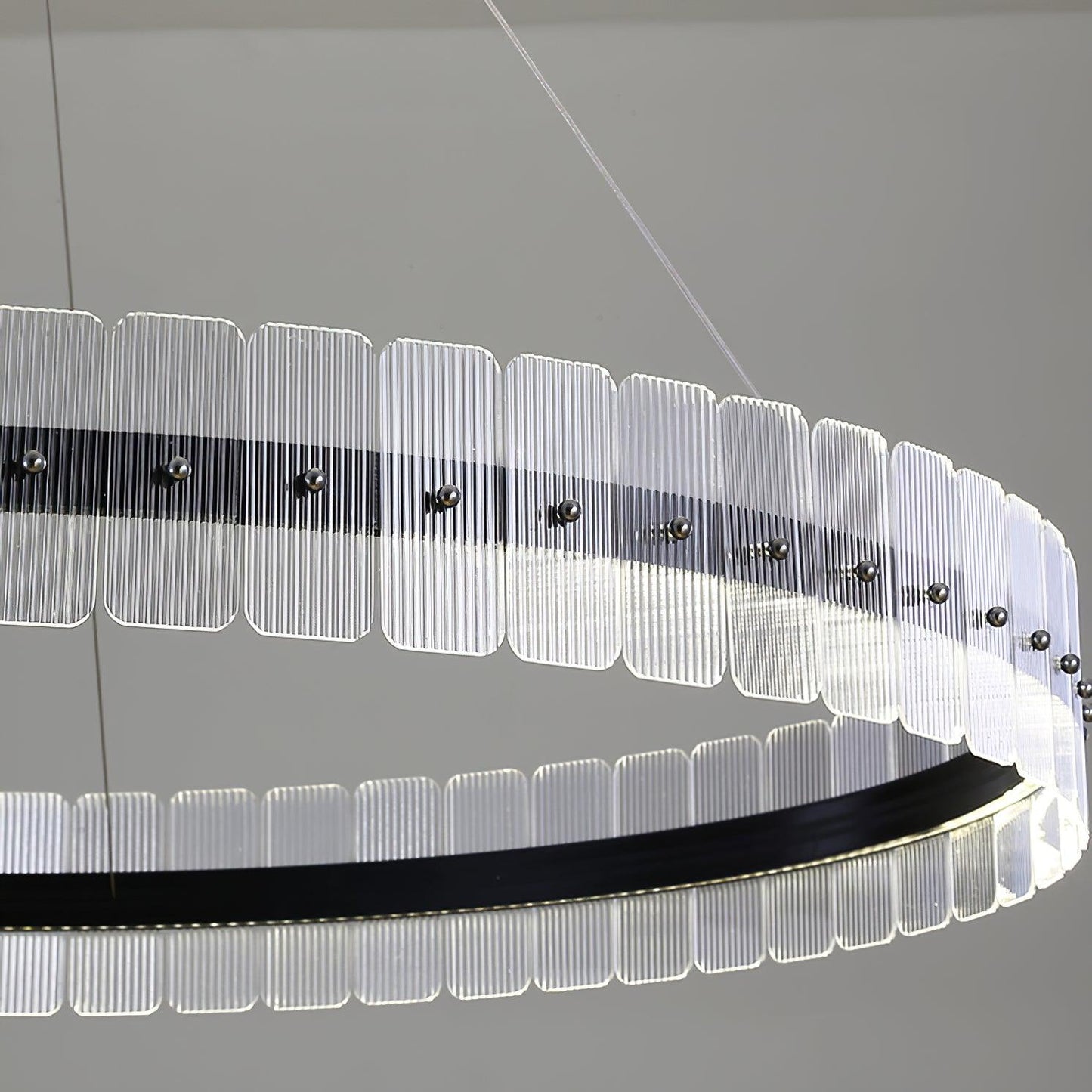 Saturno Modern LED Chandelier - Dimmable, Energy Efficient Lighting
