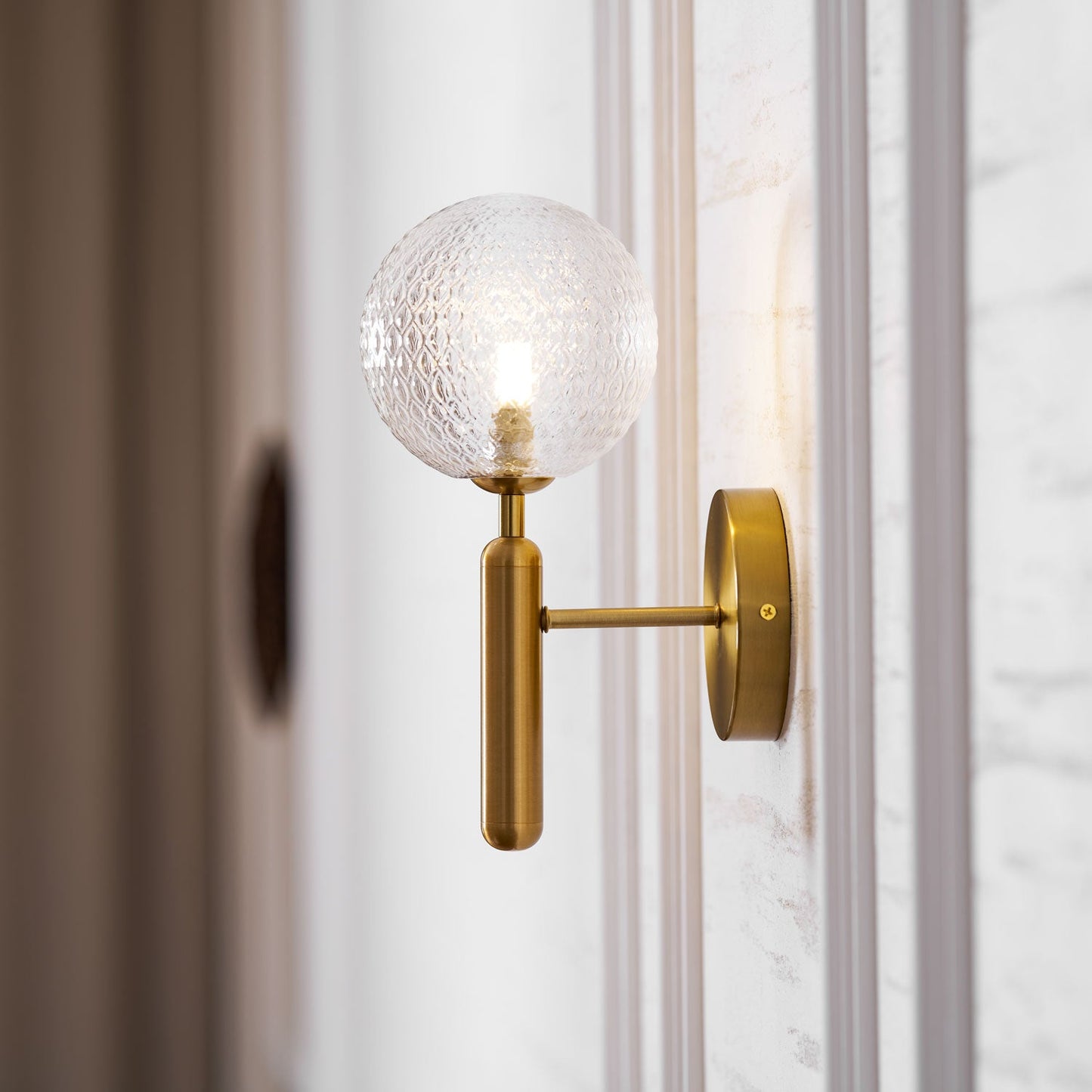Scandiluxe Wall Light - Modern Design, Adjustable Brightness, Energy E