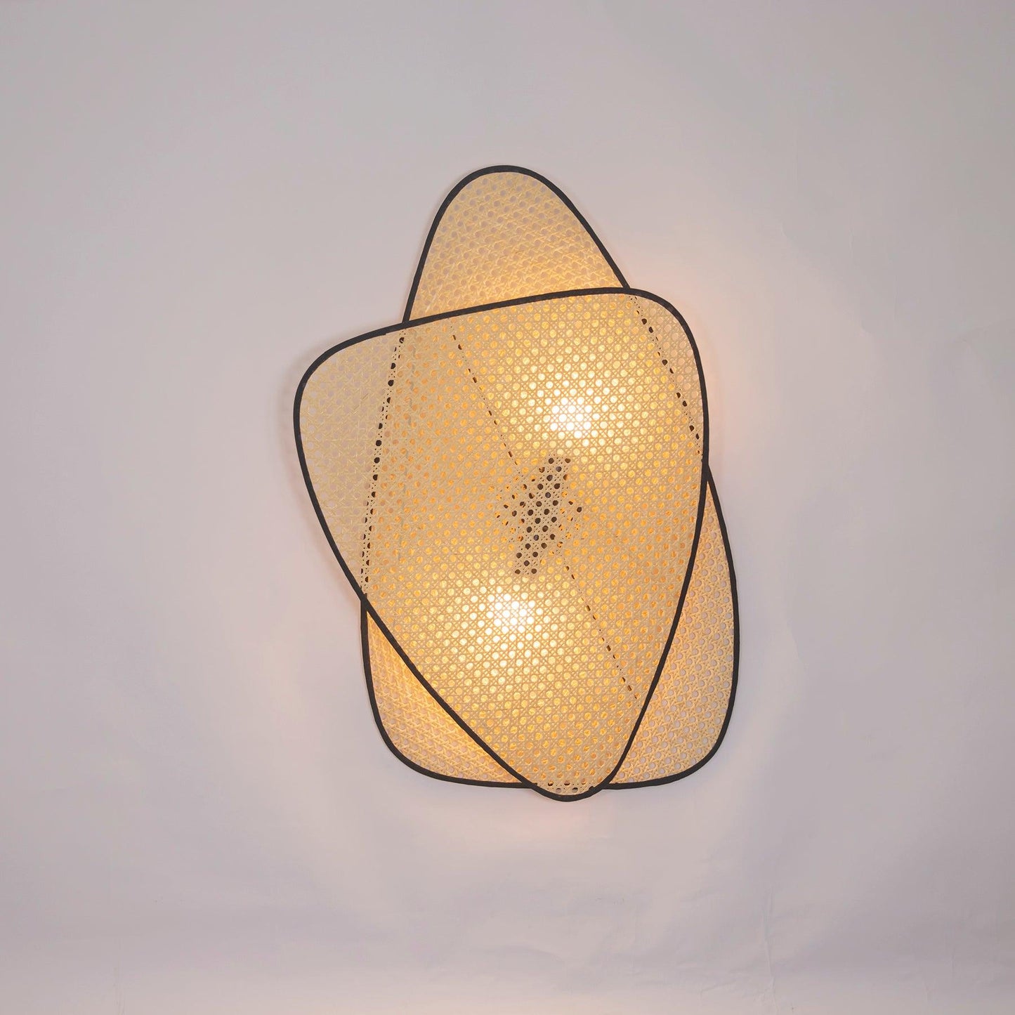 Screen Cannage Sconce - Elegant Wall Light with Adjustable Brightness