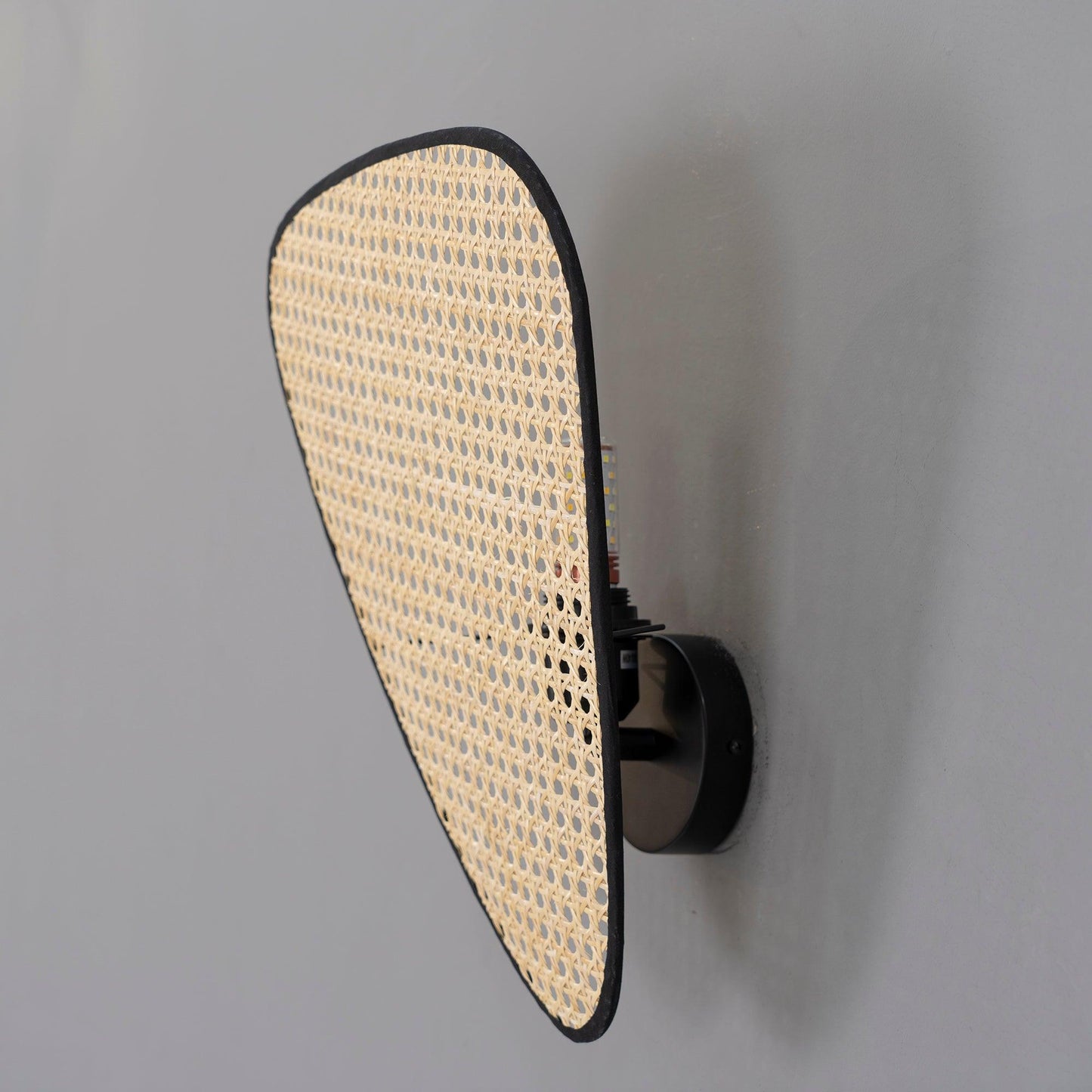 Screen Cannage Sconce - Elegant Wall Light with Adjustable Brightness