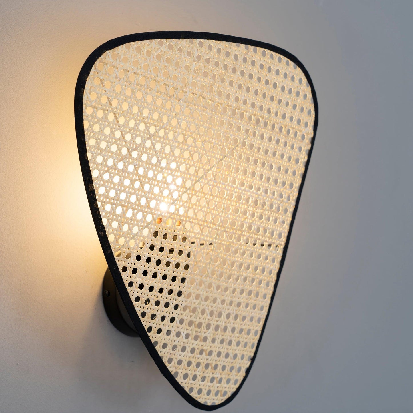 Screen Cannage Sconce - Elegant Wall Light with Adjustable Brightness