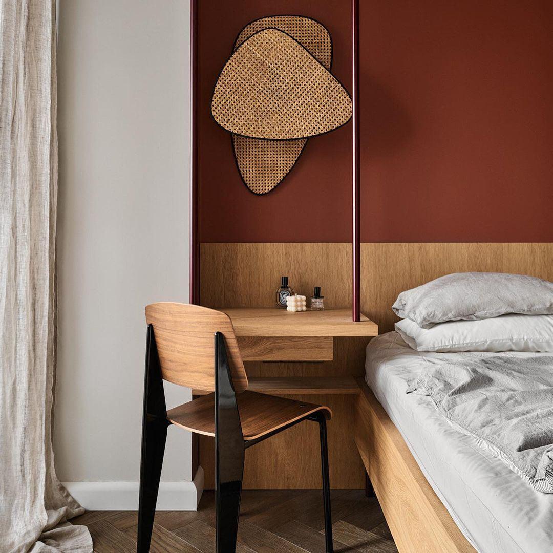Screen Cannage Sconce - Elegant Wall Light with Adjustable Brightness