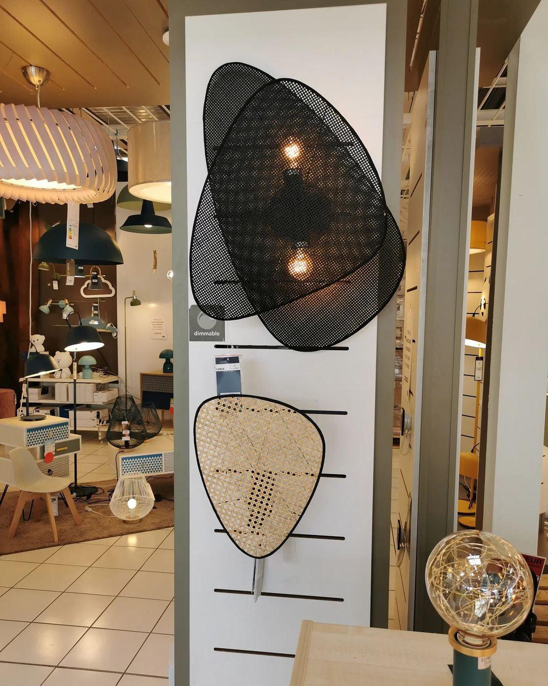Screen Cannage Sconce - Elegant Wall Light with Adjustable Brightness