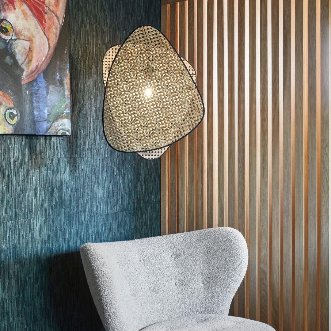 Screen Cannage Sconce - Elegant Wall Light with Adjustable Brightness