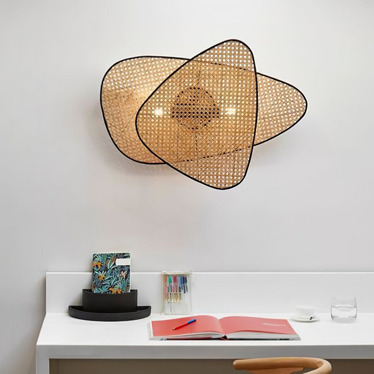 Screen Cannage Sconce - Elegant Wall Light with Adjustable Brightness
