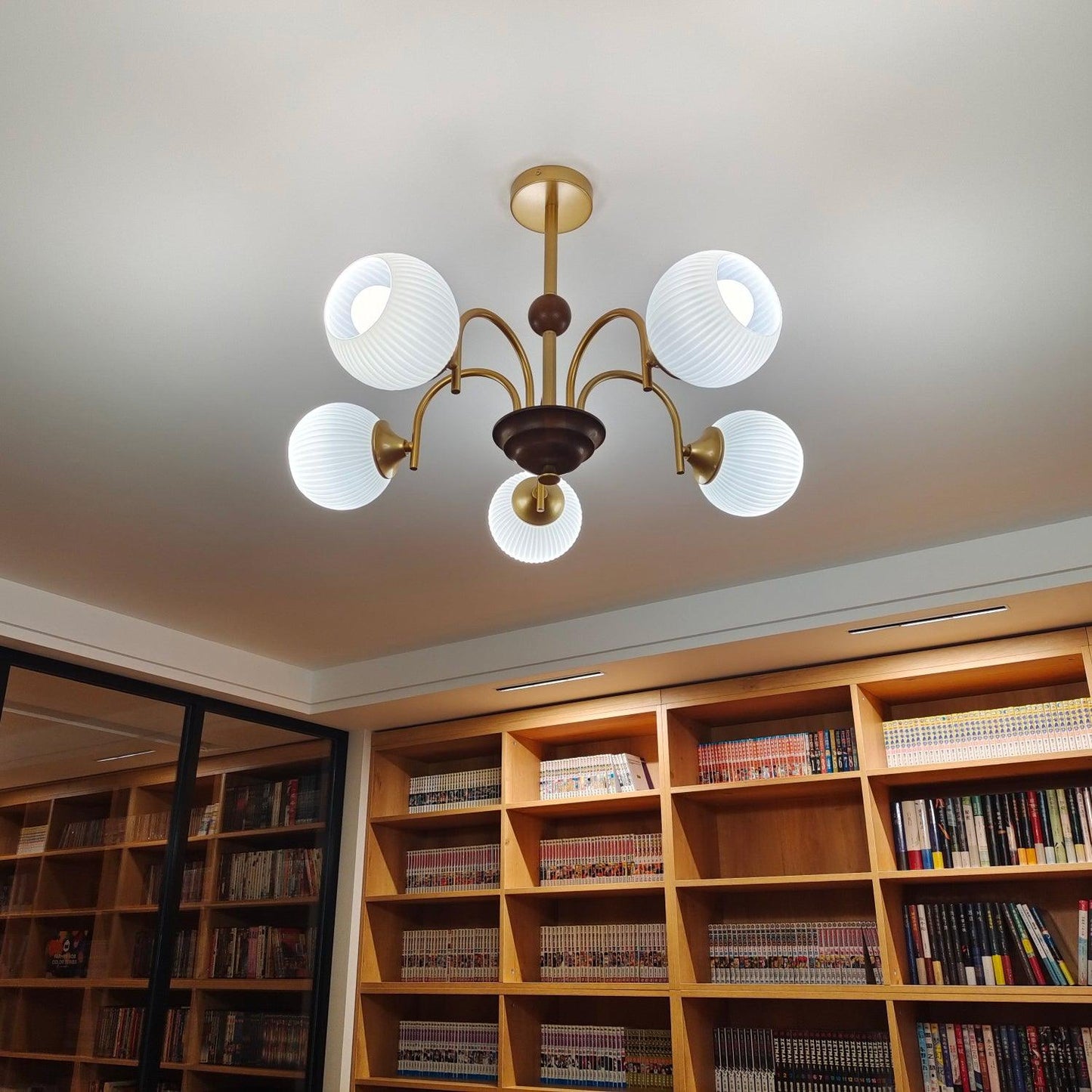 Modern Sculptural Ribbed Glass Chandelier with Adjustable Lighting