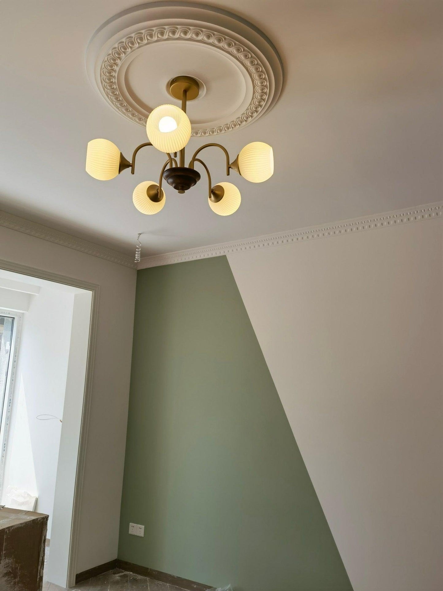 Modern Sculptural Ribbed Glass Chandelier with Adjustable Lighting