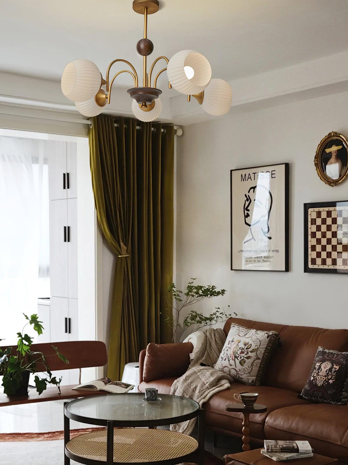 Modern Sculptural Ribbed Glass Chandelier with Adjustable Lighting