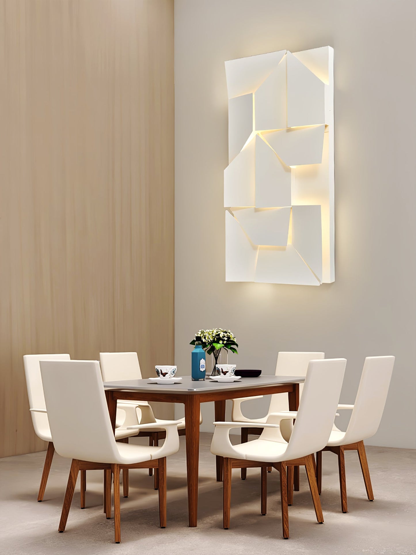 Shadows Grand Sconce - Elegant Wall Light with Adjustable Brightness