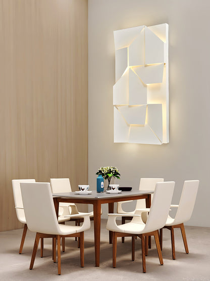 Shadows Grand Sconce - Elegant Wall Light with Adjustable Brightness