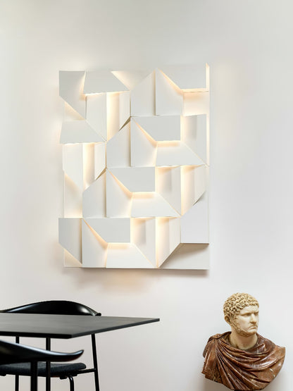 Shadows Grand Sconce - Elegant Wall Light with Adjustable Brightness