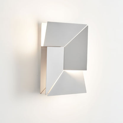 Shadows Grand Sconce - Elegant Wall Light with Adjustable Brightness