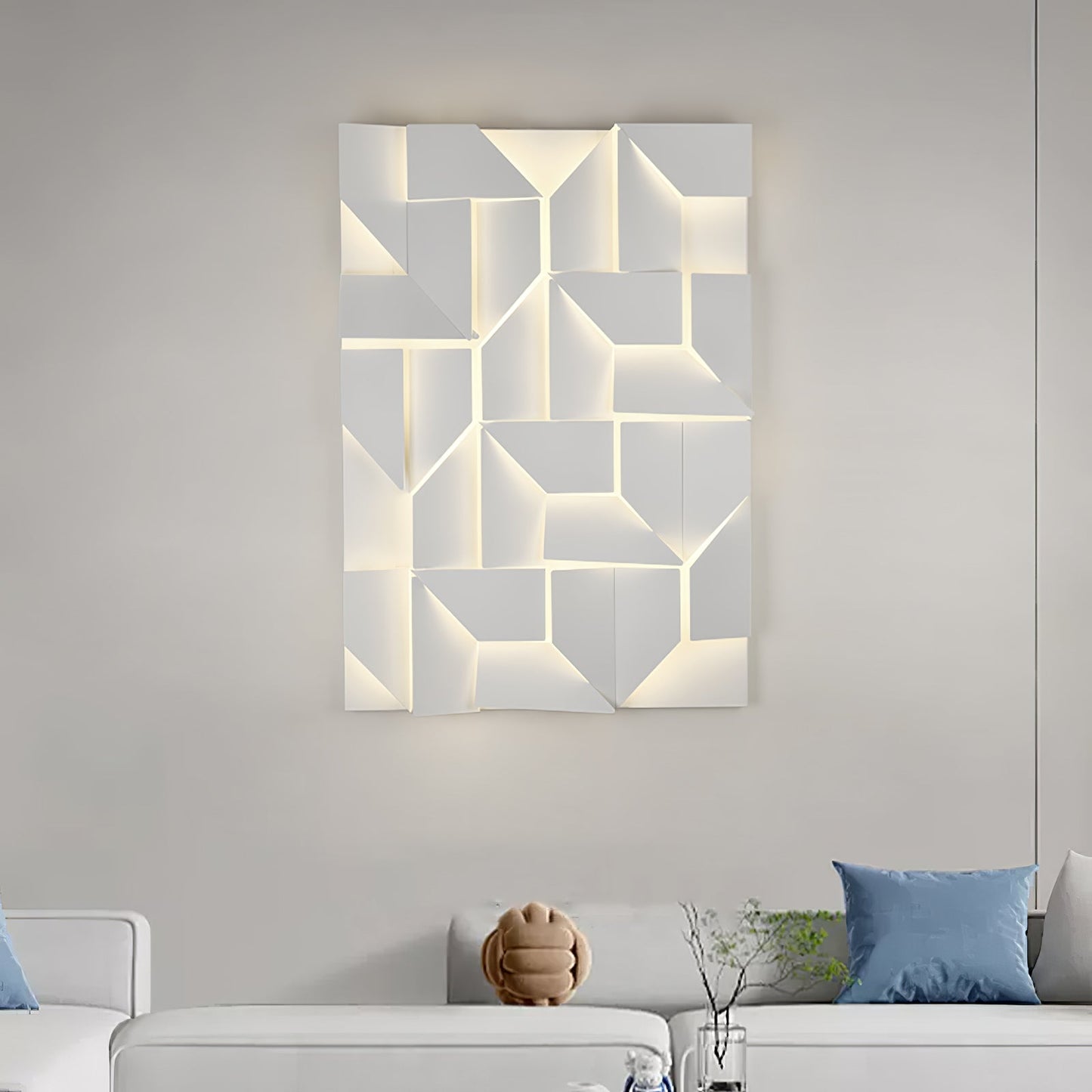 Shadows Grand Sconce - Elegant Wall Light with Adjustable Brightness