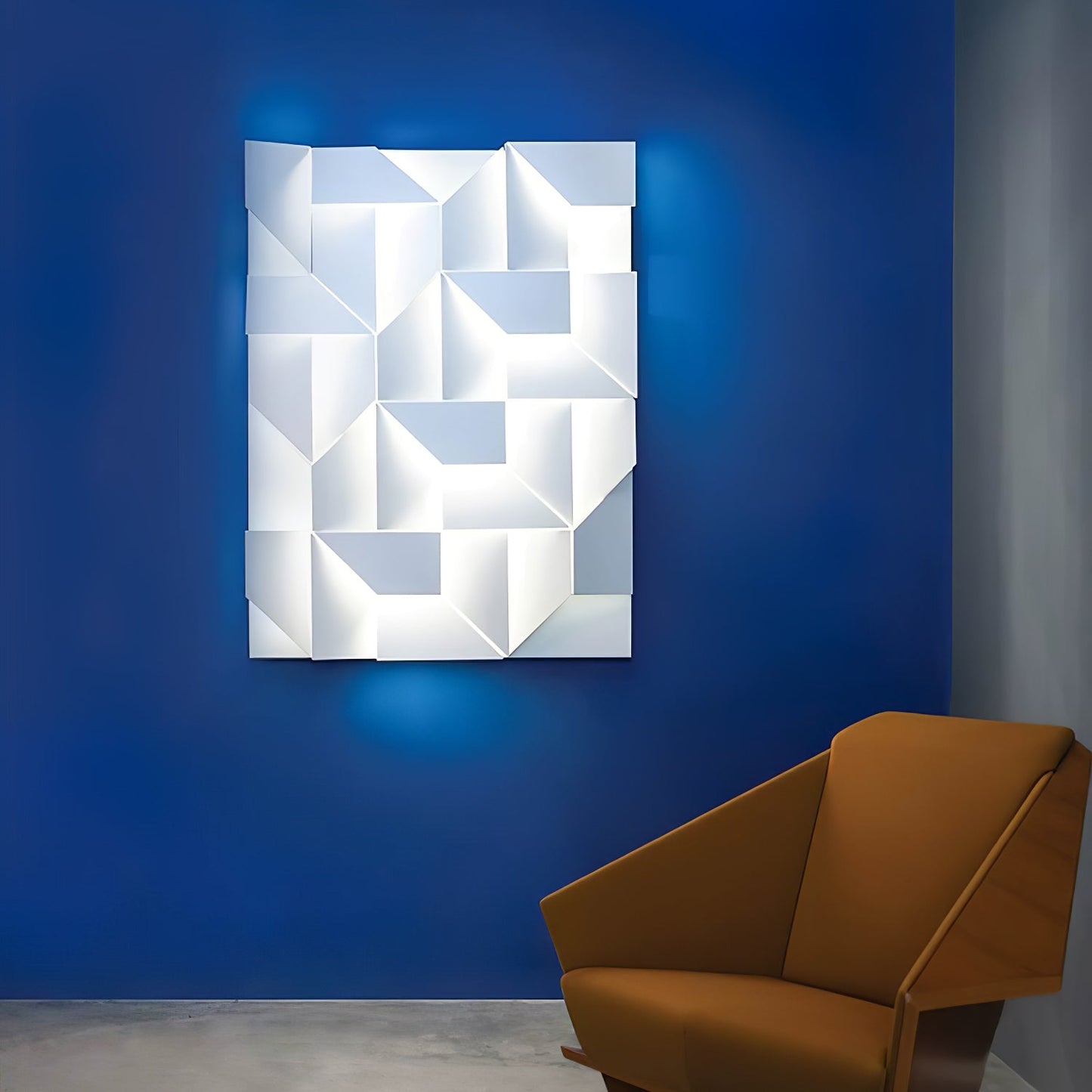 Shadows Grand Sconce - Elegant Wall Light with Adjustable Brightness