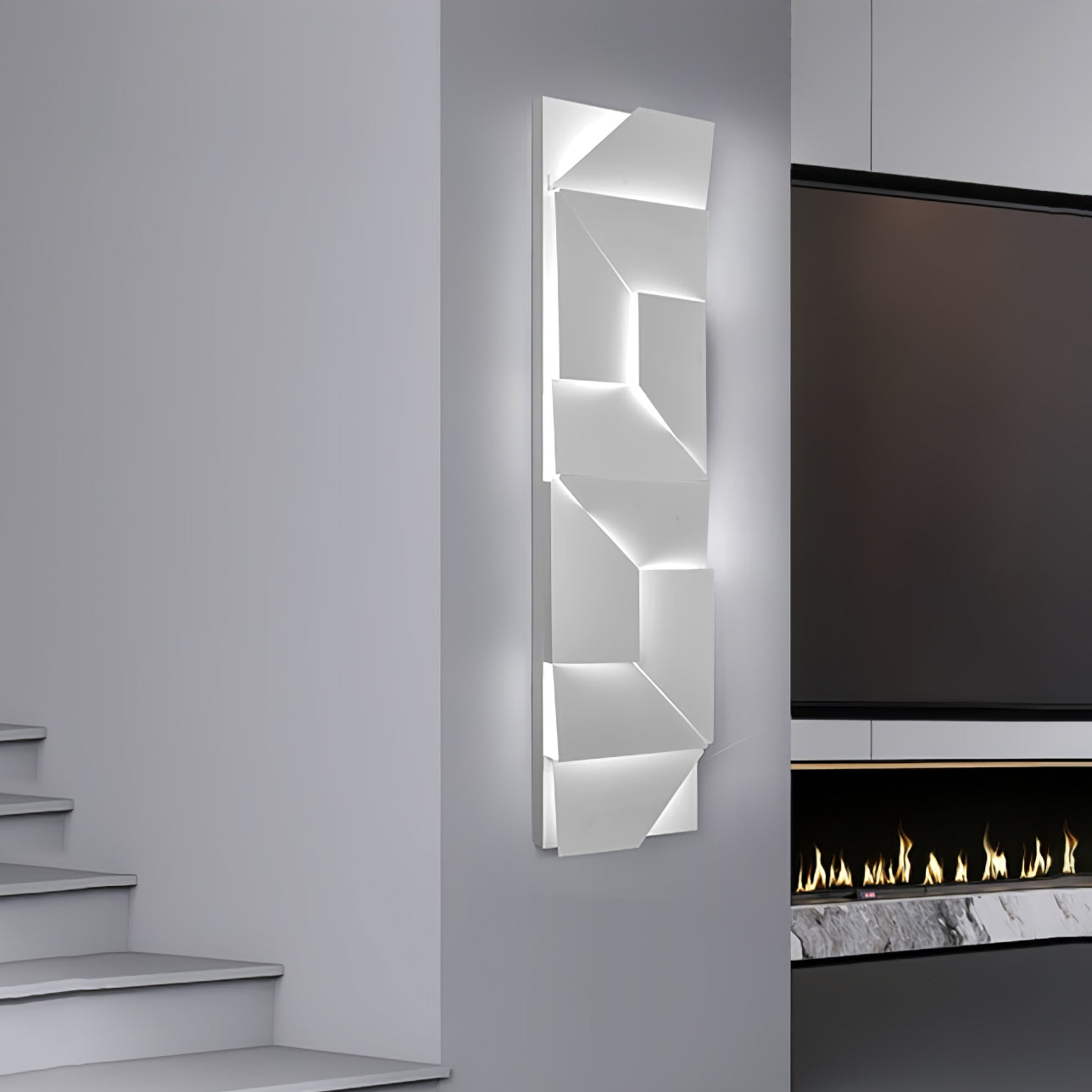 Shadows Grand Sconce - Elegant Wall Light with Adjustable Brightness