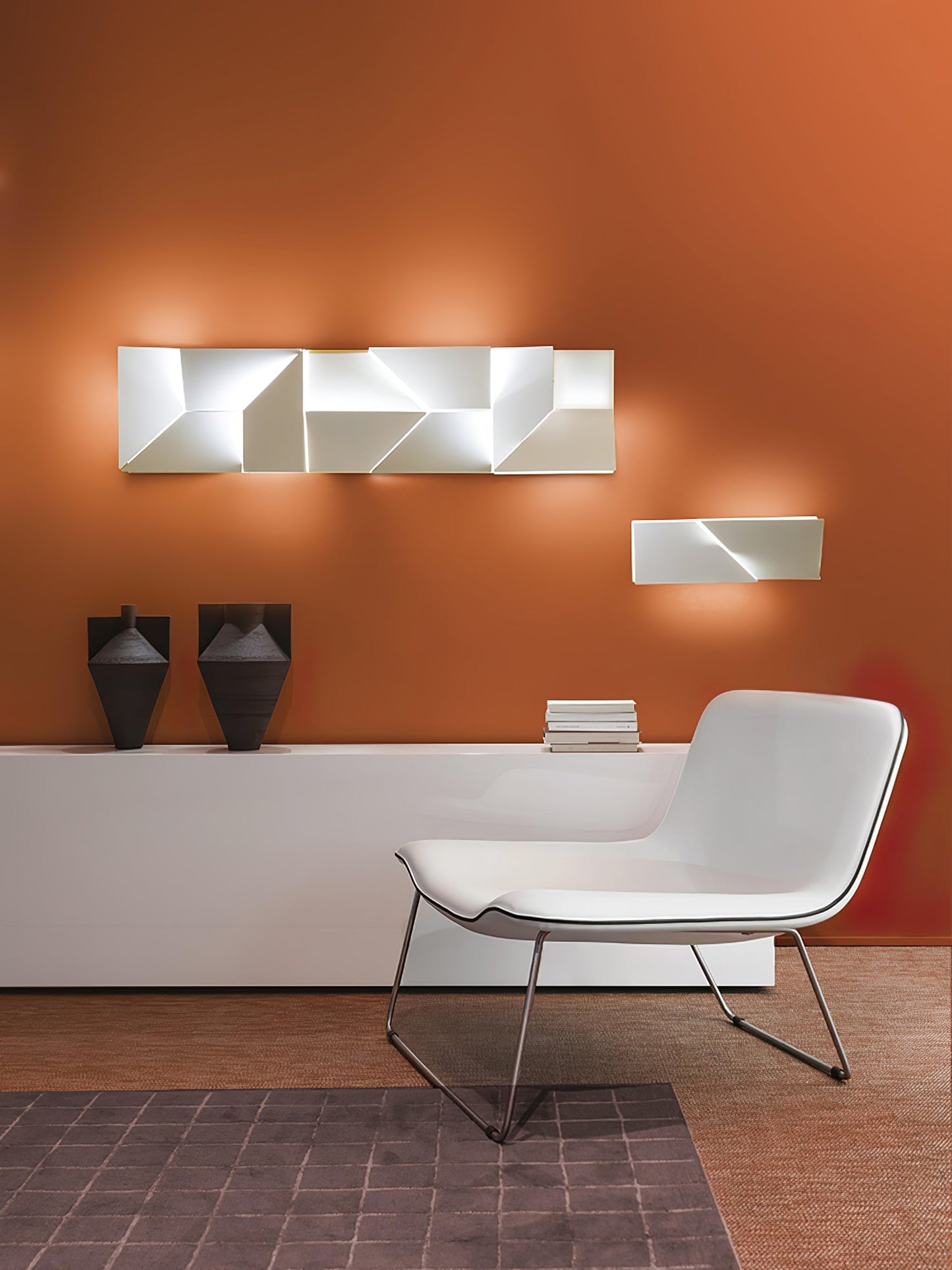 Shadows Grand Sconce - Elegant Wall Light with Adjustable Brightness
