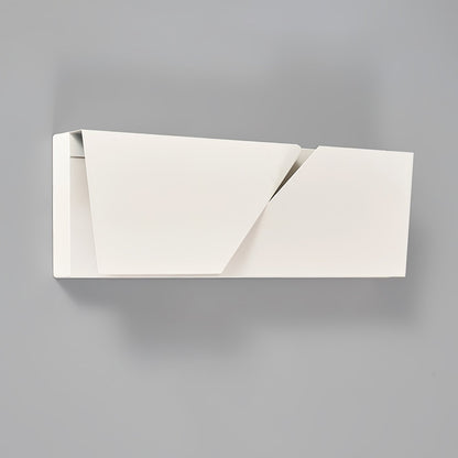 Shadows Grand Sconce - Elegant Wall Light with Adjustable Brightness