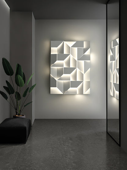 Shadows Grand Sconce - Elegant Wall Light with Adjustable Brightness