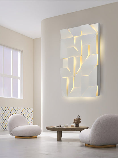 Shadows Grand Sconce - Elegant Wall Light with Adjustable Brightness