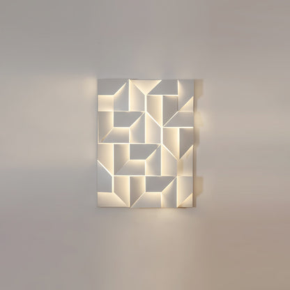 Shadows Grand Sconce - Elegant Wall Light with Adjustable Brightness