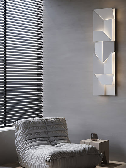 Shadows Grand Sconce - Elegant Wall Light with Adjustable Brightness