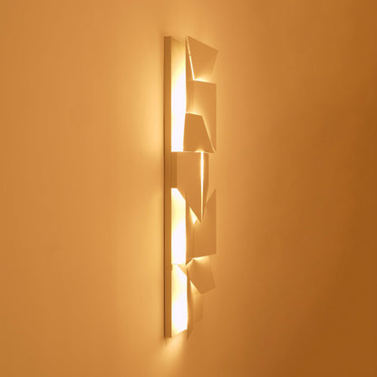 Shadows Grand Sconce - Elegant Wall Light with Adjustable Brightness