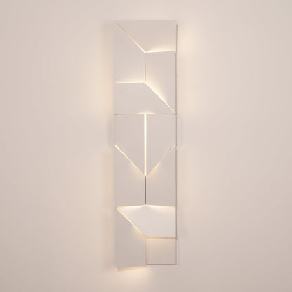 Shadows Grand Sconce - Elegant Wall Light with Adjustable Brightness