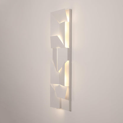 Shadows Grand Sconce - Elegant Wall Light with Adjustable Brightness